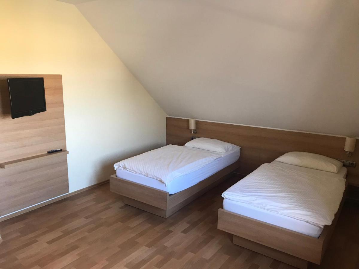 Laupus-Hof Apartment Bad Vilbel Exterior photo
